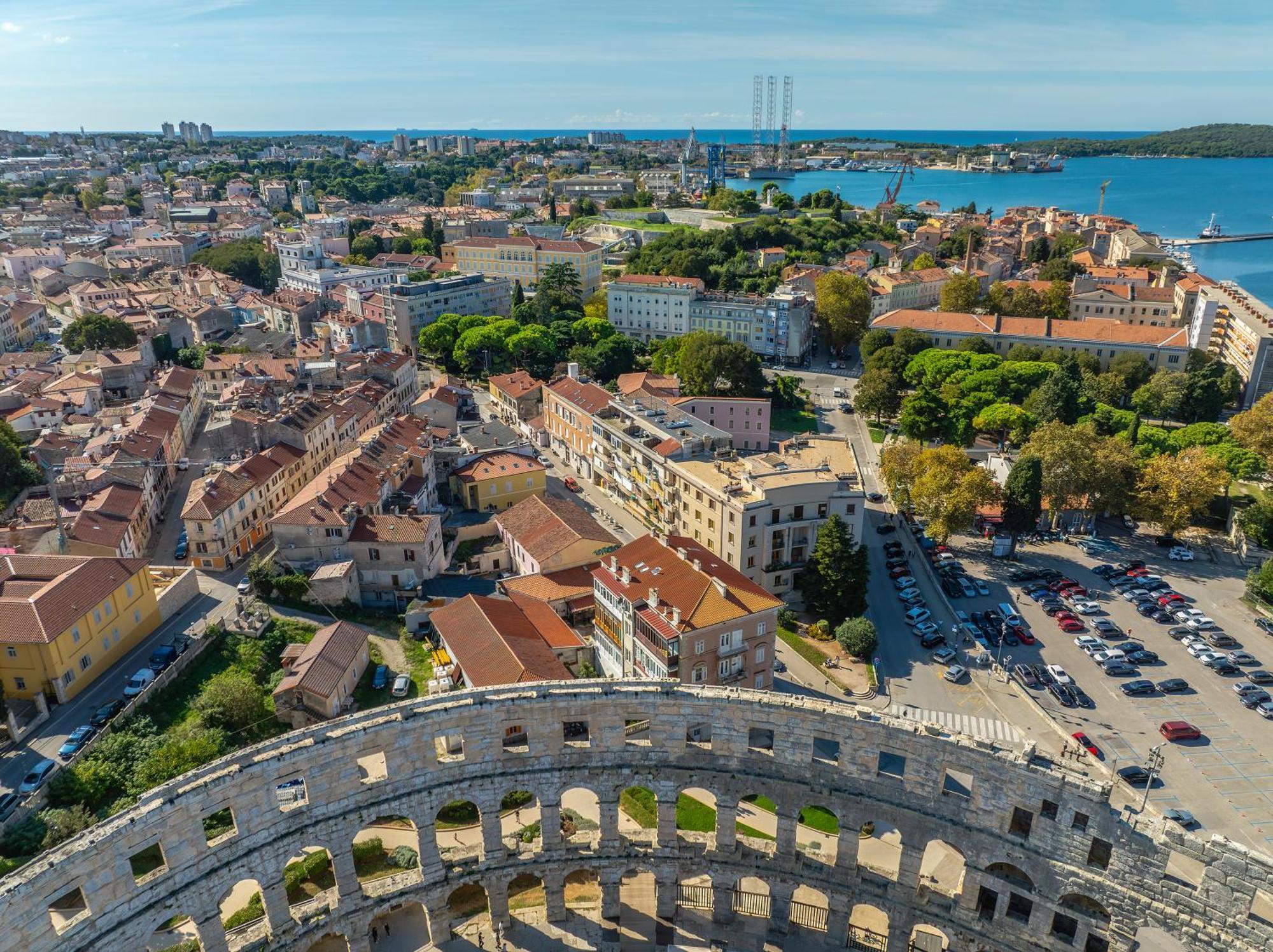 D&A Amphitheatre Premium Apartments With Free Parking Πούλα Εξωτερικό φωτογραφία